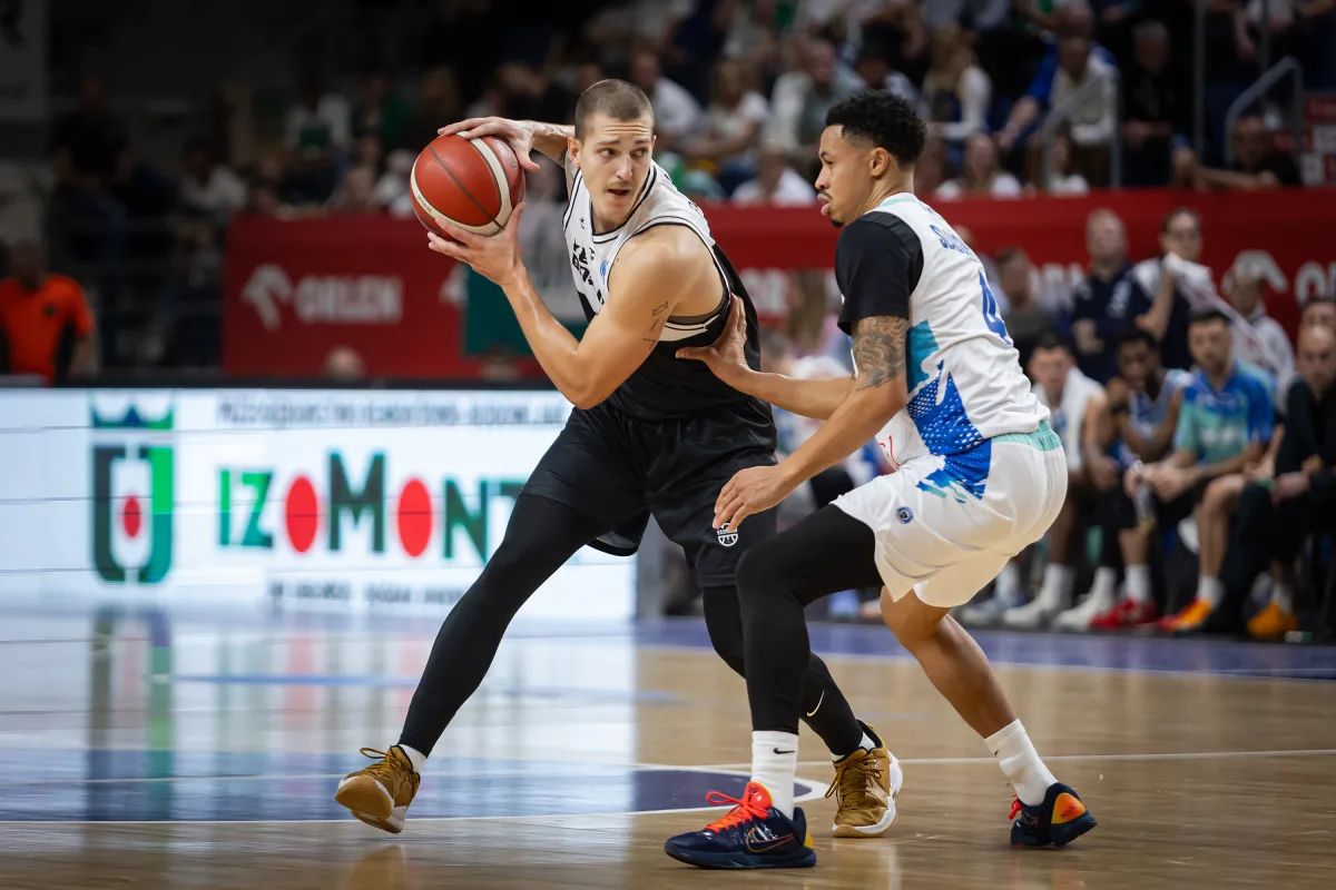 PHOTO-2025-10-06-13-05-51